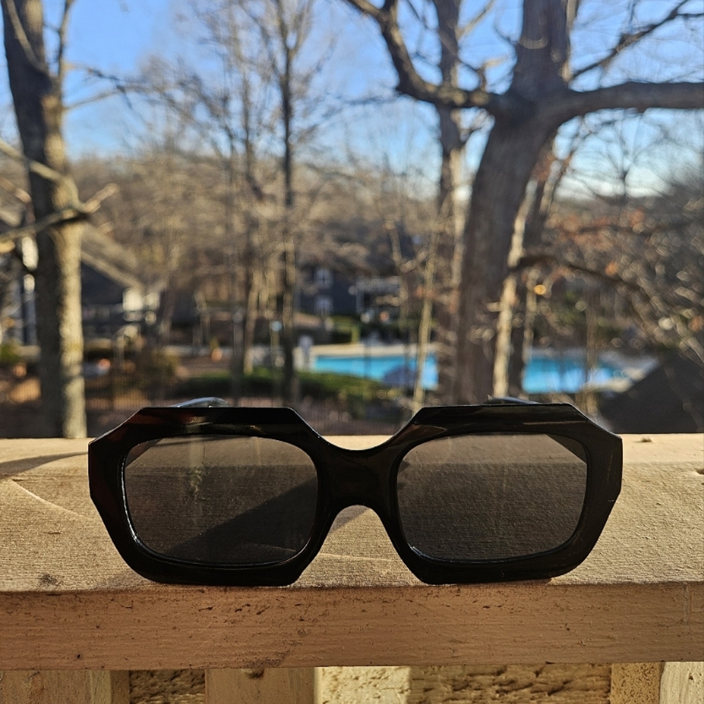 Luxury Geometric Sunglasses.